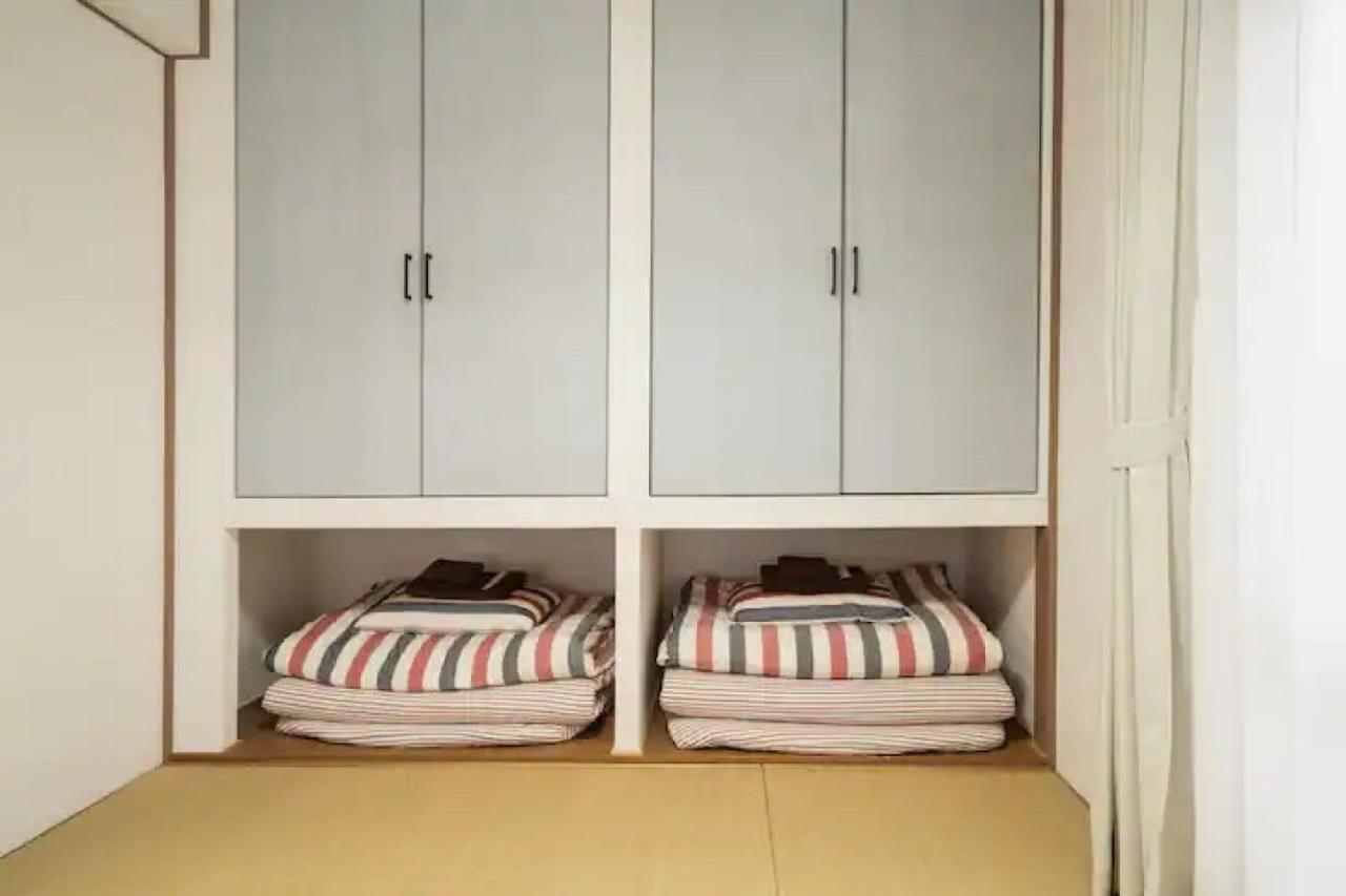 Apartment Paradise Makishi: Okinawa Experience Steps From Kokusai Street *
