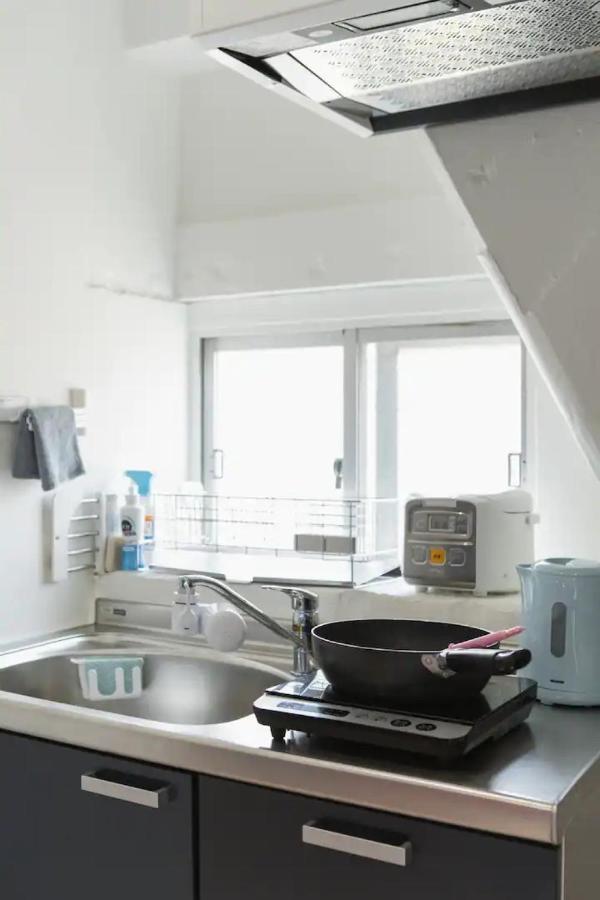 Apartment Paradise Makishi: Okinawa Experience Steps From Kokusai Street *